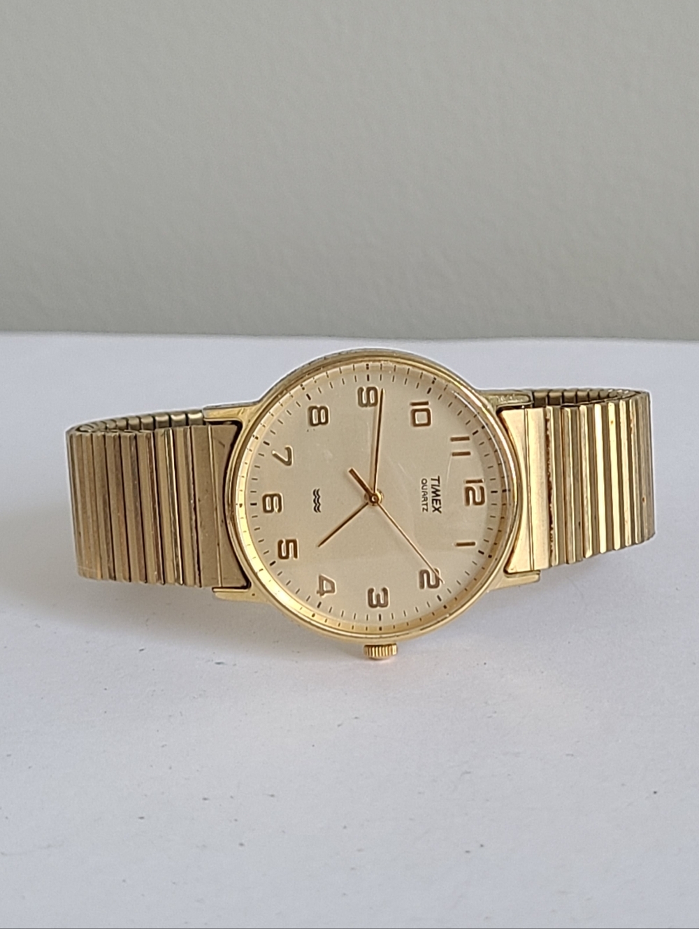 Vintage Timex Quartz LA Cell T82 Gold Tone Water Resistant Men's Dress Watch - Picture 8 of 16